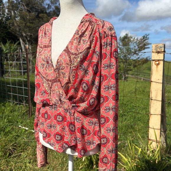 Free People Falling for you Pink Faux wrap top small - Picture 3 of 7